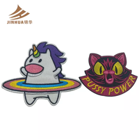 Patchs brodés personnalisés, motif licorne et chat de dessin animé, fabricant OEM, appliqués thermocollants pour vestes, jeans, chapeaux, sacs