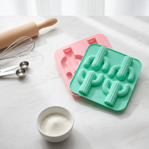 Moule en silicone réutilisable et écologique en forme de cactus 3D mignon pour bonbons gélifiés DIY, idéal pour gâteaux, fudge et chocolats. - Product Image 3
