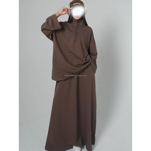 Set Modesto da <span class=keywords><strong>Donna</strong></span> in 2 Pezzi, Top e Gonna in Cotone Traspirante, Motivo Tinta Unita, <span class=keywords><strong>Abbigliamento</strong></span> Casual Autunnale e Invernale, <span class=keywords><strong>Vendita</strong></span> all'<span class=keywords><strong>Ingrosso</strong></span> di <span class=keywords><strong>Abbigliamento</strong></span> Islamico per Adulti - Product Image 1