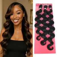 Julianna Wholesale Nouveauté Cheveux synthétiques de qualité supérieure en fibre haute température 3X Boucles ondulées pour tissage Extensions de cheveux