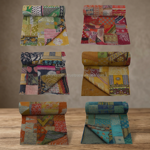 Wholesale Queen Size Reversible Sari <b>Patchwork</b> Kantha Quilt Vintage Handmade Kantha <b>Bedspread</b> - Product Image 4