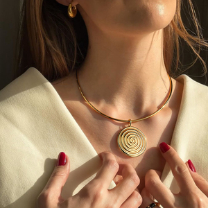 Collana con Ciondolo a Spirale POP, Pendente Geometrico Rotondo a Spirale, Catena per Collo con Ciondolo Rotondo in Acciaio Inossidabile, Regalo - Product Image 2