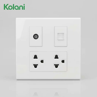 Placa de Pared Multifunción Kolani de 120 mm Cuadrados, Módulo Triple, TV + Teléfono + Enchufe Universal de Seis Orificios, Panel de PC Blanco Brillante