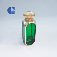 Botella de Perfume Árabe de Lujo de 100 ml, Marco Hueco Chapado en Oro, Tapa de Cúpula Acanalada, Envase de Vidrio Premium para Fragancias