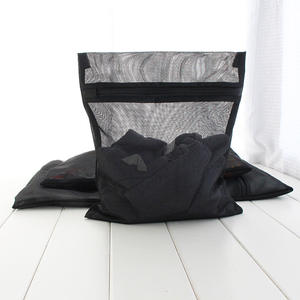 Sac de lavage en maille polyester <span class=keywords><strong>noir</strong></span> pliable vintage en gros, 25x30cm, multi-usages, pour lingerie et <span class=keywords><strong>soutien</strong></span>-<span class=keywords><strong>gorge</strong></span>, pour paniers de rangement - Product Image 4