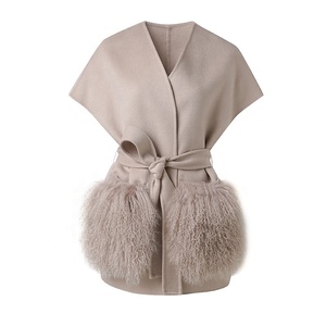 Nuovo Gilet in <span class=keywords><strong>Lana</strong></span> Morbida con Tasche in Pelliccia per Donna, Gilet in Cashmere - Product Image 2