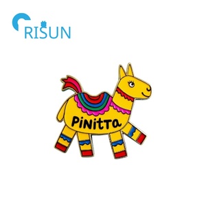 Fabricación de alfileres de animales esmaltados, broche de Piñata, Pin de solapa, insignia de Pin esmaltado de <span class=keywords><strong>Llama</strong></span> arcoíris colorido personalizado - Product Image 2