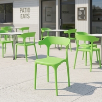 Chaise de salle à manger en PP colorée pour usine, tables et chaises en plastique pour extérieur, café, usage domestique ou hôtelier, design économique pour restaurant