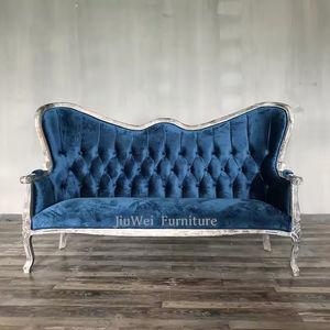 <span class=keywords><strong>Sofa</strong></span> Dua Dudukan Gaya Eropa Klasik <span class=keywords><strong>Vintage</strong></span> Berbahan Beludru Biru dengan Rangka Kayu Gelap Berukir dan Sandaran Berumbai Kancing - Product Image 2