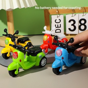 Moto jouet en plastique pour enfants, modèle dessin animé à rétrofriction, cadeau Chenghai pour unisexe 4-6 ans, vente en gros pour écoles maternelles et vendeurs de rue - Product Image 4