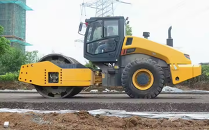 <span class=keywords><strong>Rouleau</strong></span> vibratoire lourd 6633E pour le compactage des fondations, haute fiabilité, compactage de <span class=keywords><strong>gravier</strong></span>, compactage de roche - Product Image 3