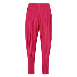 <span class=keywords><strong>Pantalon</strong></span> <span class=keywords><strong>plissé</strong></span> Miyake décontracté, effet drapé, nouveau style, <span class=keywords><strong>pantalon</strong></span> décontracté simple et respirant pour <span class=keywords><strong>femme</strong></span>, <span class=keywords><strong>grande</strong></span> <span class=keywords><strong>taille</strong></span>, <span class=keywords><strong>pantalon</strong></span> Harlem - Product Image 3