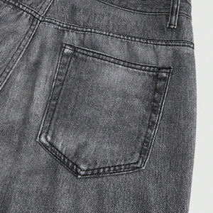 Jeans Neri Graffiti - Micro-svasati, Strappati, Stampati e Dipinti a Spruzzo con Gradiente Rosso e Bianco, Pantaloni a Vita Alta all'Ingrosso - Product Image 3