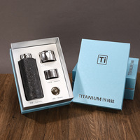 Ensemble de bouteilles isothermes en titane pur avec infuseur à thé, couvercle magnétique, tasse à thé chaude en titane, ensemble de flacons isothermes pour cadeau d'affaires