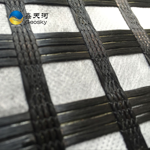Matériau non tissé en géotextile composite <span class=keywords><strong>de</strong></span> grille en <span class=keywords><strong>fibre</strong></span> <span class=keywords><strong>de</strong></span> <span class=keywords><strong>verre</strong></span> noire anti-âge pour chaussée bitumineuse - Product Image 4