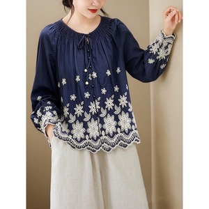 2026 En gros Blouse paysanne ethnique brodée d'été pour femme, motif floral blanc, ourlet festonné à œillets, en coton et lin marron, style bohème - Product Image 4