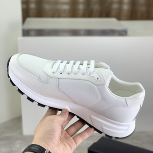 Zapatos casuales de cuero de lujo para hombre, mocasines de piel de vaca premium, transpirables, cómodos, sin cordones, zapatos planos de negocios. - Product Image 1