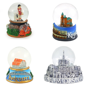 Imán de Resina Personalizado de Alta Calidad con Diseño de Ciudad Polaca, Recuerdo de Edificio Emblemático, Modelo de Nicolaus Copernicus, Souvenir de Globo de Nieve - Product Image 2