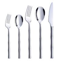 Ensemble de couverts créatifs en acier inoxydable 304 avec manche en bambou, design minimaliste moderne, finition miroir - Couteaux à steak et fourchettes pour cuisine occidentale
