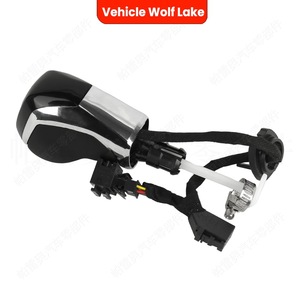 Pommeau de levier de vitesses automatique Volkswagen avec lettrage blanc, design ergonomique, matériau plastique - Product Image 4