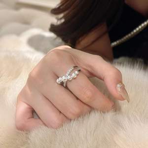 S925 Pure Silver Full Diamond <b>Ring</b> with Streamlined Interlaced <b>Pearl</b> Niche Retro High-End Design Personalized Women's Jewelry - Product Image 1