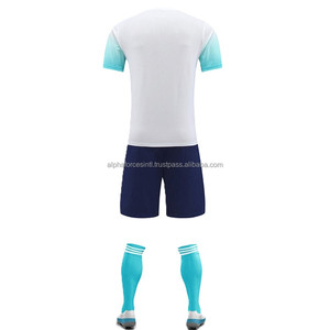 Tenue de football personnalisable à performance optimale, imprimée, respirante, séchage rapide, légère, 100 % polyester, unisexe adulte pour le terrain - Product Image 3
