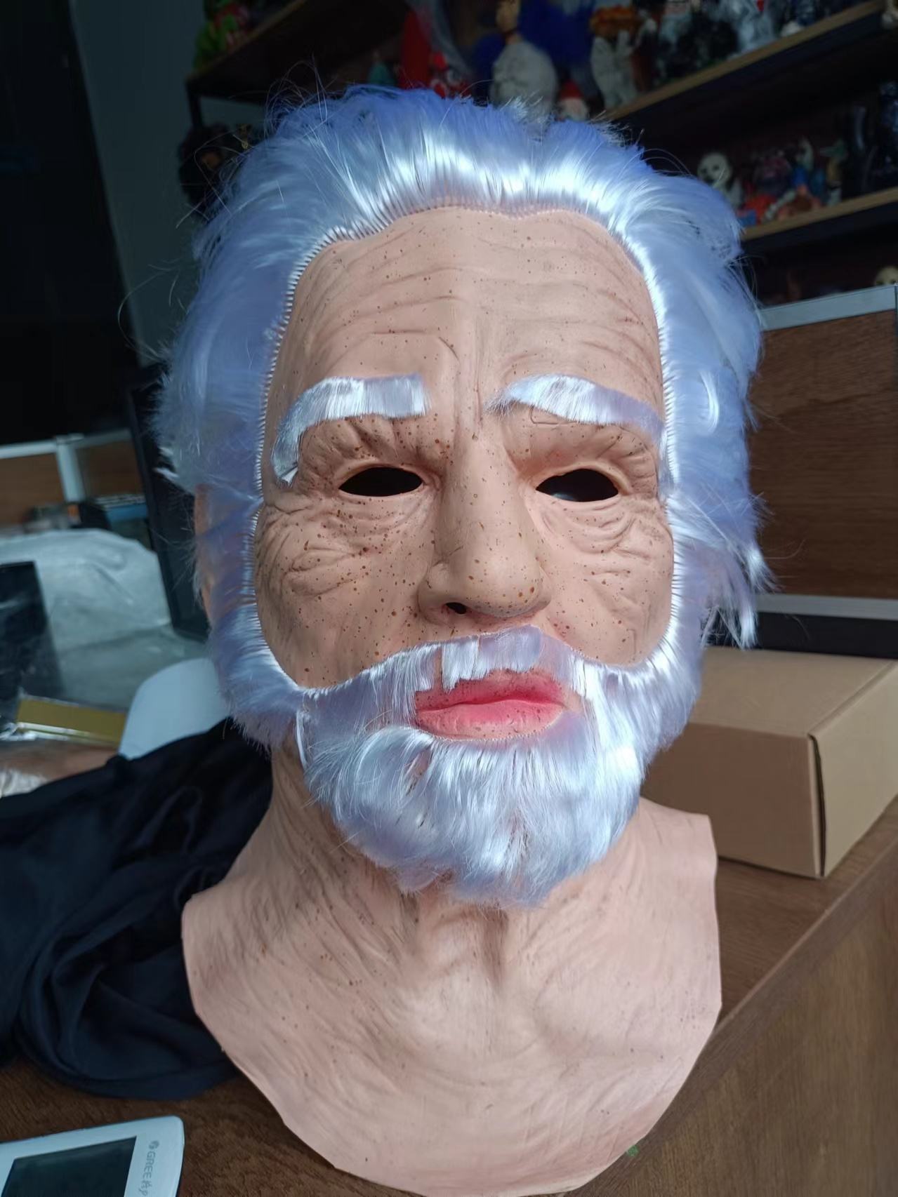 Déguisement Père Noël En Latex Mousse - HORRORSHOP - Masque Réaliste