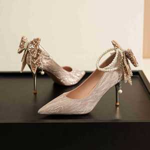 6681Y-012 Zapatos de Novia con Tacón de Aguja y Punta Puntiaguda, Correa de Tobillo con Perlas, Decoración de Lazo con Brillo Plateado, Forro de Satén - Product Image 3