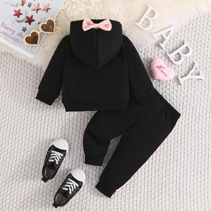 ชุดฮู้ดดี้แขนยาวน่ารักสำหรับเด็กผู้หญิง ขายส่ง หลายสี พร้อมโบว์สวยงาม สวมใส่สบาย เหมาะสำหรับฤดูใบไม้ร่วง สำหรับเด็กอายุ 3 ปี - Product Image 2