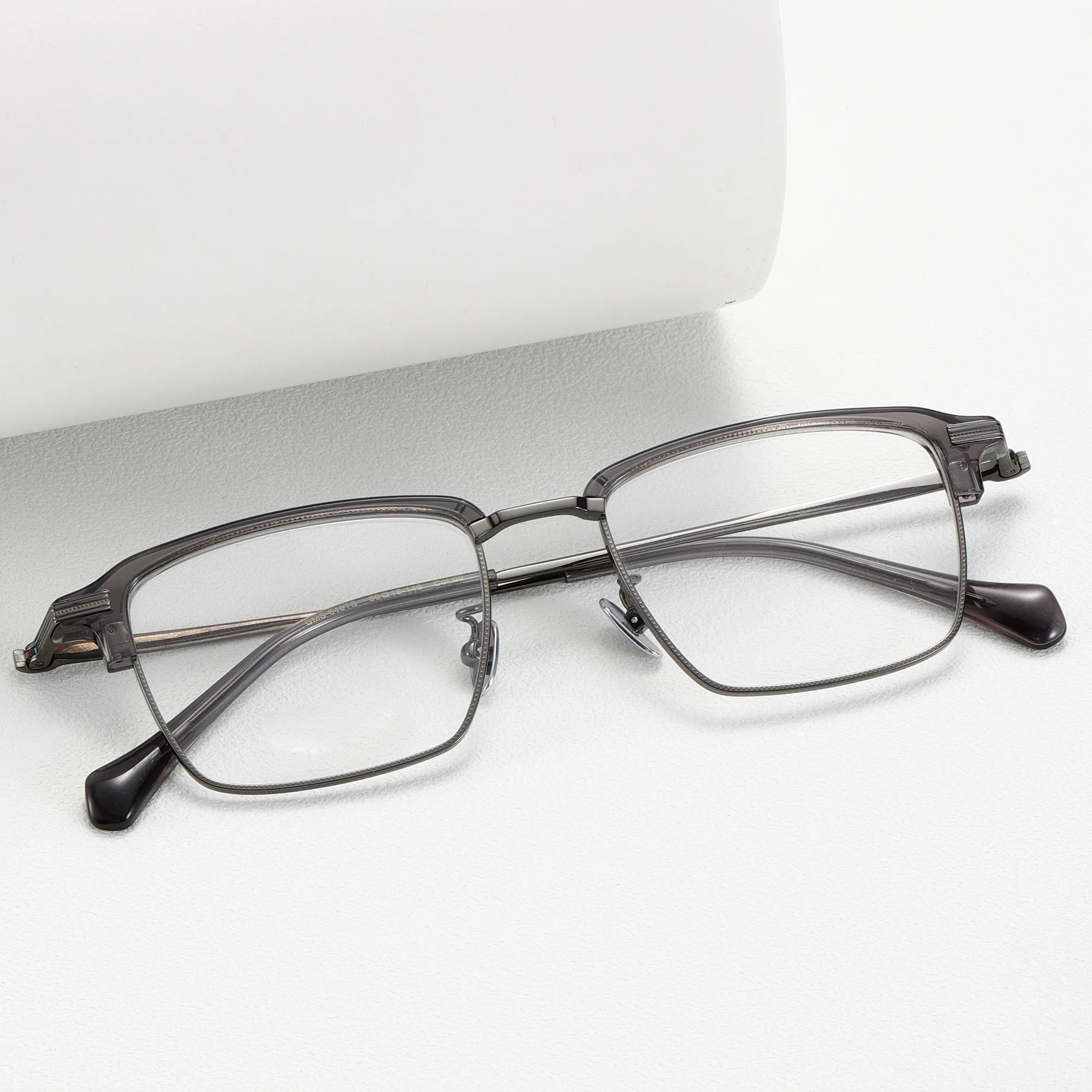 Figrad luxe Anti-lumière bleue demi-monture lunettes titane matériel OEM conception optique adultes hommes mode lunettes cadres