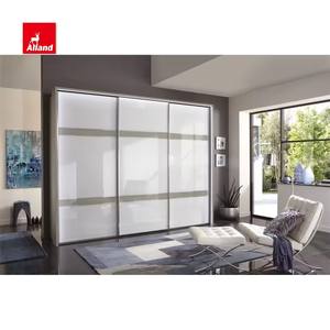 باب من الأكريليك الألماني المصنوع حسب الطلب خزانة خشبية حديثة مدمجة بباب منزلق من Allandcabin - Product Image 1