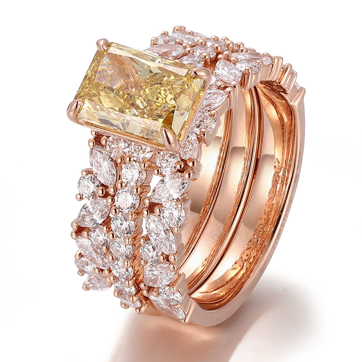 Bague en or rose 18 carats avec diamant de laboratoire