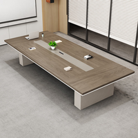Table de conférence avec prise 16 pex et Hdmi Mobilier de bureau moderne de luxe personnalisé sans fil Ensemble table de conférence et chaises avec Vga et Hdmi