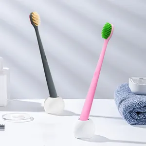 プラスチック製の大人の大人の旅行歯ブラシカラフルな旅行ホテルの家の毛プラスチック製の手動歯ブラシ