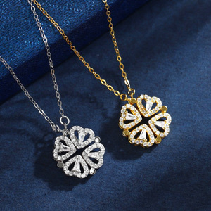 <span class=keywords><strong>Collana</strong></span> di Grande Successo con Ciondolo a Quattro <span class=keywords><strong>Cuori</strong></span> a Forma di <span class=keywords><strong>Quadrifoglio</strong></span> Placcata Oro in Acciaio Inossidabile con Diamanti Personalizzabile da Donna - Product Image 6