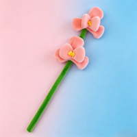 Jouet en peluche créatif personnalisé OEM ODM en forme de vase à fleurs et d'insectes, poupée pour arrangement floral, jolie décoration de table, célébrité d'Internet