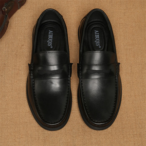 Airuois Mocassins en cuir noir pour hommes, bout rond, à enfiler, semelle souple, chaussures décontractées pour affaires - Product Image 1