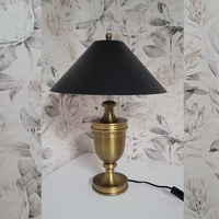 Lampe de table en laiton de style industriel haut de gamme d'inspiration européenne, design de villa de luxe, forme de trophée, salon