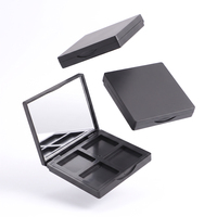 Palette de fards à paupières vide à 4 compartiments carrés, étui cosmétique noir mat en ABS avec miroir et couvercle articulé pour conteneur de maquillage portable