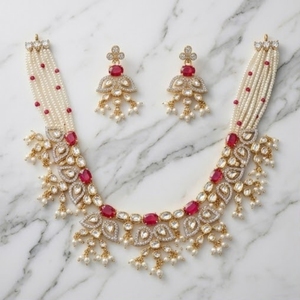 Juego de Collar de Plata 925 de Lujo para Mujer con Piedras Rojas, Perlas Blancas y Trabajo Kundan, Joyería Nupcial India Tradicional con Aretes - Product Image 3