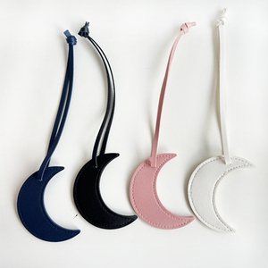 Nouvelle Arrivée Promotion Cadeau Populaire Porte-clés Pendentif en <span class=keywords><strong>Cuir</strong></span> PU en Forme de Lune pour Femme Accessoire de Décoration de Sac à Main Breloque de Sac - Product Image 6