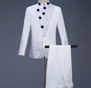 Smoking Pronto da Indossare per Giovani Uomini con Colletto Blu Diamantato e Abito <span class=keywords><strong>Bianco</strong></span> - Product Image 1