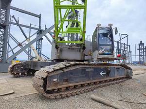 Grúa Hidráulica sobre Orugas Zoomlion ZCC1800H de 180 Toneladas, Usada en Buenas Condiciones, con Alta Eficiencia Operativa - Product Image 5
