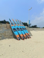 Planche de paddle gonflable Inflatogo 12,6 pouces pour la course, le surf en mer, les lacs et les rivières, construction en PVC Drop Stitch, aileron et pompe inclus
