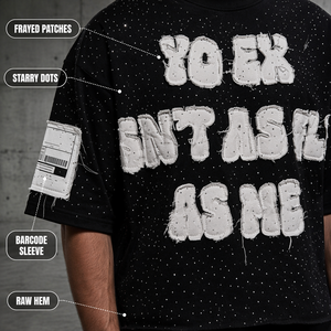 T-Shirt Oversize da Uomo Personalizzata con Stampa Grafica a Punti Neri Riflettenti e Lettere Sfrangiate, Stile Hip Hop e Street - Product Image 2
