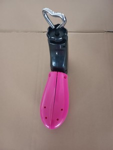 BDE HEAL Fabricant Vente en gros Chaussures Martin en plastique à tige haute, style baskets, avec support de semelle large et étireur de forme allongé - Product Image 4