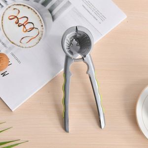 Casse-noix en alliage d'aluminium de type entonnoir, gadget de cuisine en gros avec logo personnalisé - Product Image 4