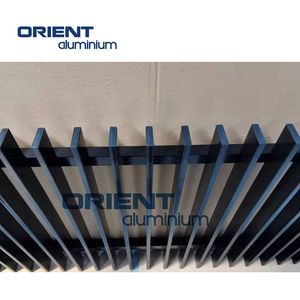 Nouveau design de <span class=keywords><strong>lame</strong></span> architecturale néo-zélandaise en aluminium 3d clôture horizontale <span class=keywords><strong>composite</strong></span> bon marché clôture murale - Product Image 3