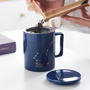 Mug en céramique avec couvercle et filtre, design zodiacal, porcelaine bleue, pour café, thé, usage domestique - Product Image 2