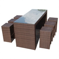 Ensemble de table de bar d'extérieur 7 pièces en rotin PE, 6 tabourets de bar et table en verre avec coussins blancs, meubles de patio, ensembles de salle à manger